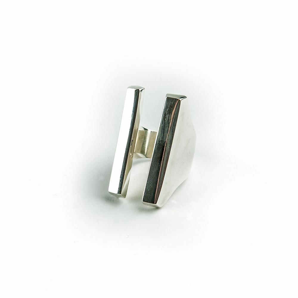 PARALLEL BEAM RING | SILVER - AngelaMonacojewelry